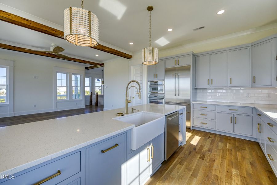 untitled-142 untitled-142