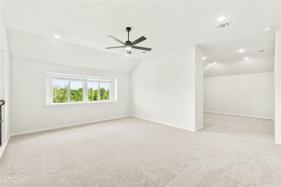 Spacious, unfurnished interior of a new home in Liberty, Melissa (Image 34).