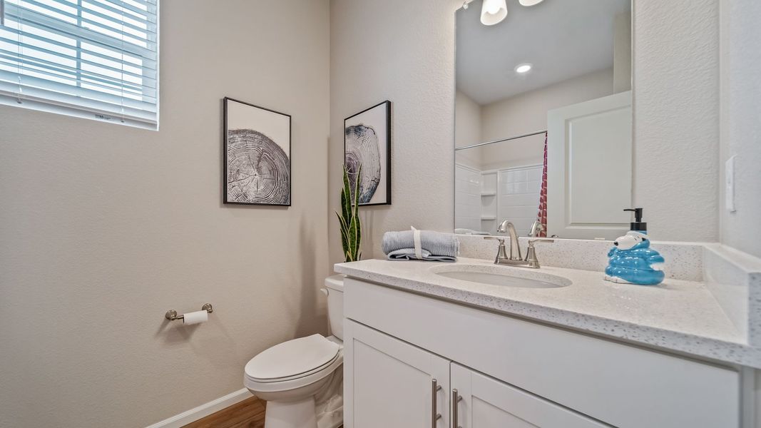 Furnished interior view inside a new home in Thompson River Ranch, Johnstown (Image 31).