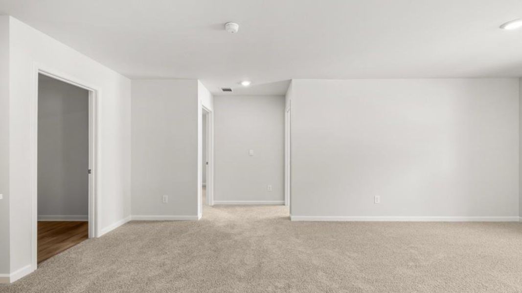 Spacious, unfurnished interior of a new home in Northwoods at Mirror Lake, Villa Rica (Image 17).