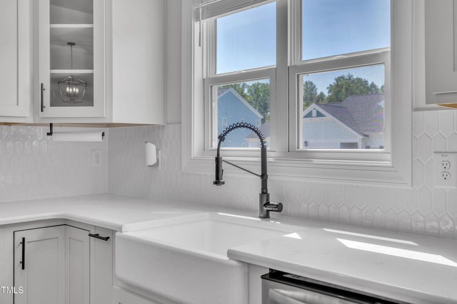 38-1301 Rose Finch-42