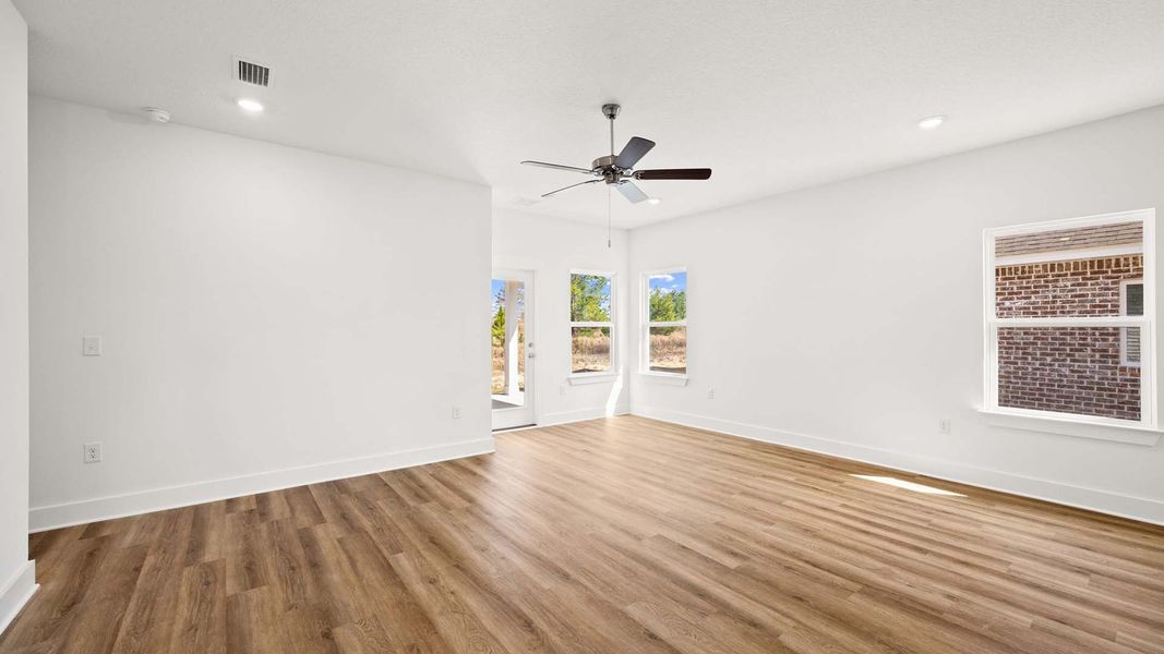 Spacious, unfurnished interior of a new home in Owl's Head Farms, Freeport (Image 15). Spacious, unfurnished interior of a new home in Owl's Head Farms, Freeport (Image 15).