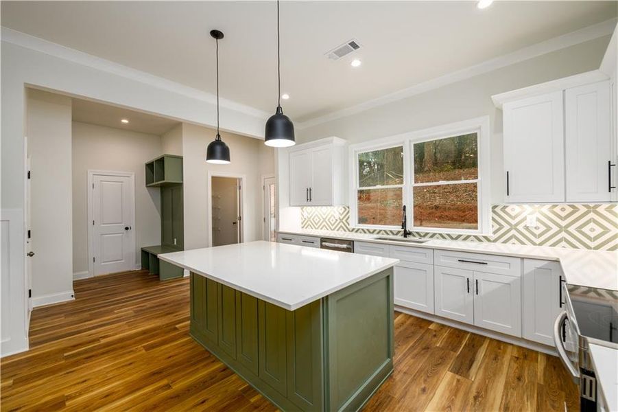 Furnished interior view inside a new home in , Atlanta (Image 7).