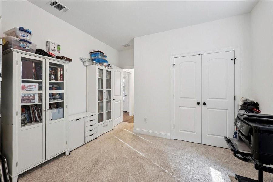 Image 27 of a home in . Image 27 of a home in .