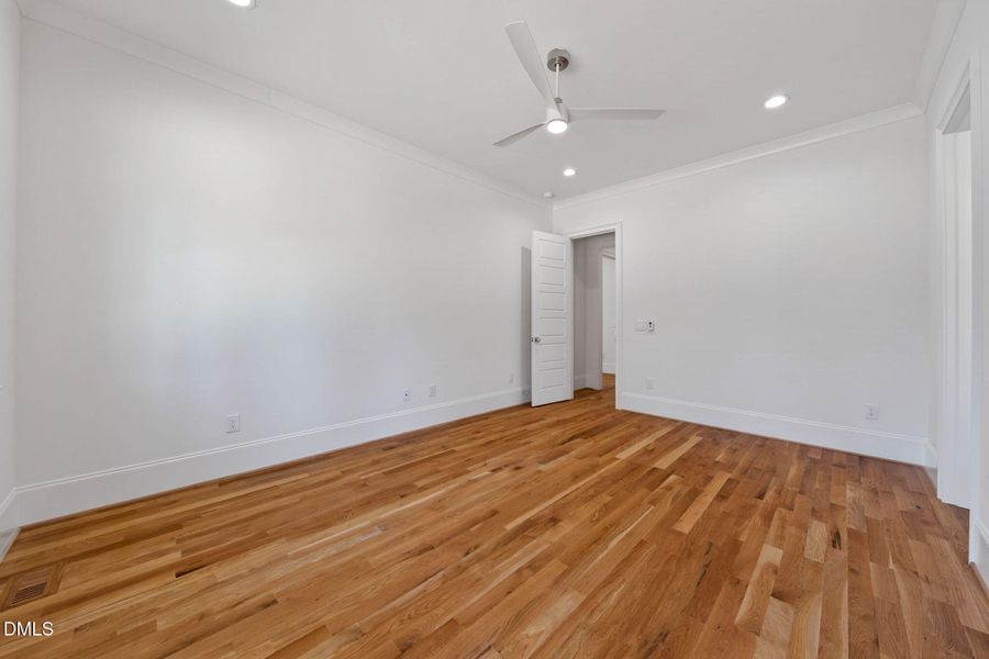 50-web-or-mls-402 Willow St - 50