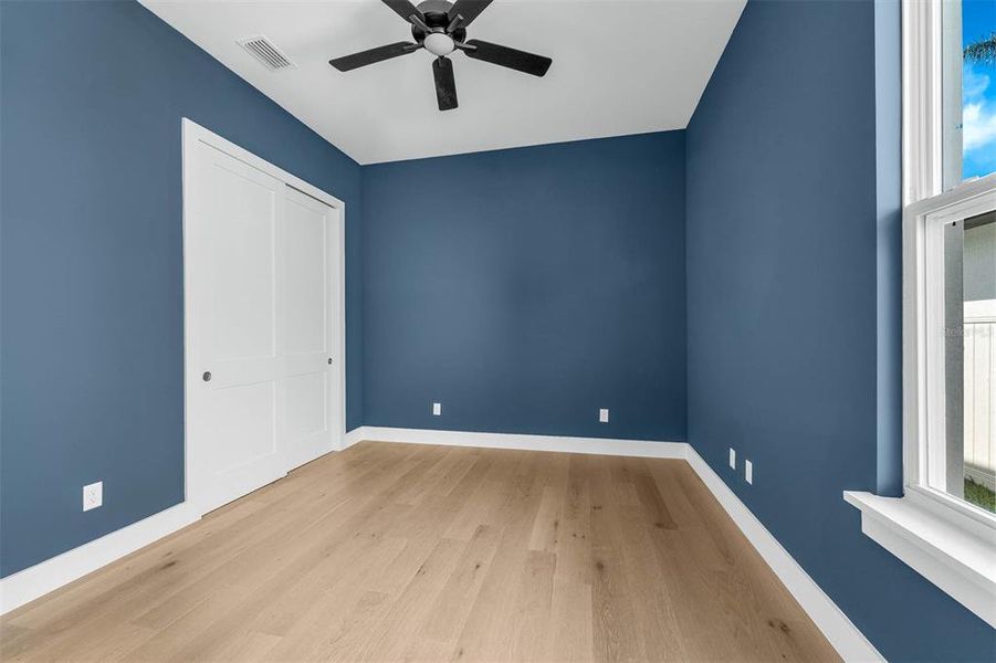 Spacious, unfurnished interior of a new home in , Orlando (Image 46).
