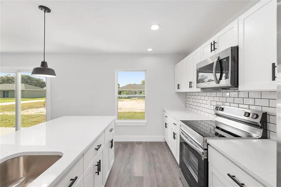 Furnished interior view inside a new home in , Ocala (Image 7).