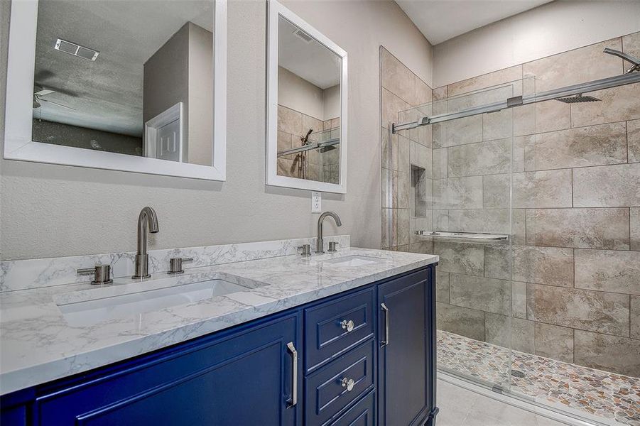 Furnished interior view inside a new home in , Spring Hill (Image 5).