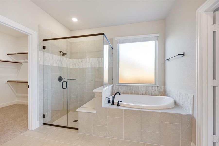 Furnished interior view inside a new home in Triple Diamond Ranch, Mansfield (Image 10).