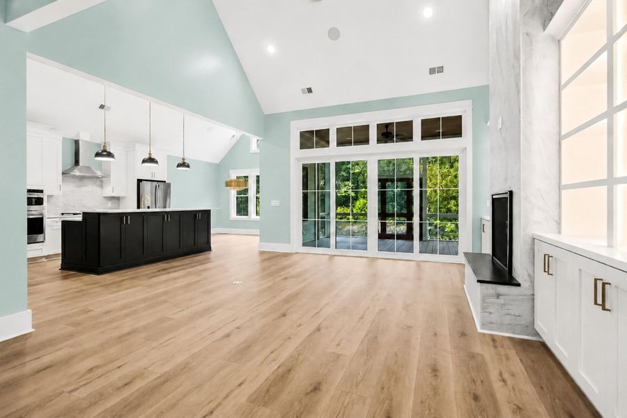 Spacious, unfurnished interior of a new home in , Hollywood (Image 62). Spacious, unfurnished interior of a new home in , Hollywood (Image 62).