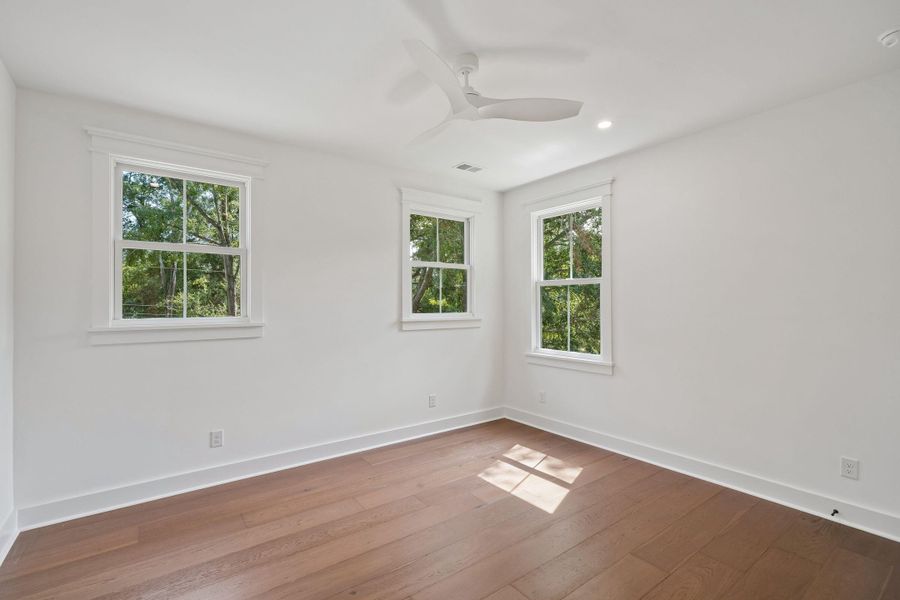 Spacious, unfurnished interior of a new home in , Mount Pleasant (Image 93).
