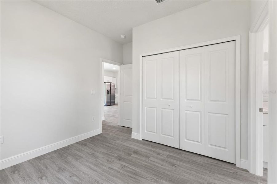 Spacious, unfurnished interior of a new home in , Ocala (Image 22).