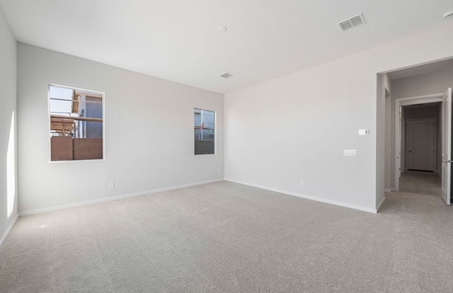 Spacious, unfurnished interior of a new home in Legado West, Queen Creek (Image 18). Spacious, unfurnished interior of a new home in Legado West, Queen Creek (Image 18).