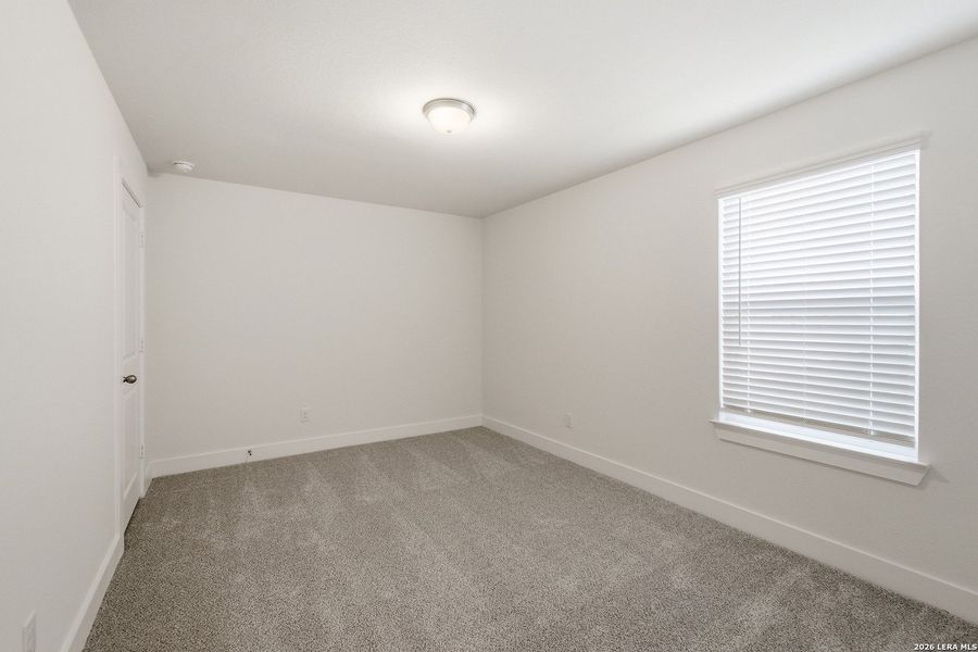 Spacious, unfurnished interior of a new home in , San Antonio (Image 14).