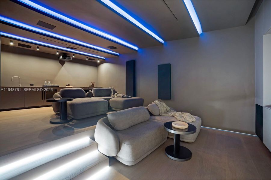 Community amenities in , Miami Beach (Image 54).