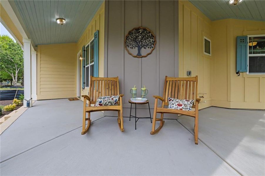 Exterior details and patio area of a home in , Austell (Image 20).