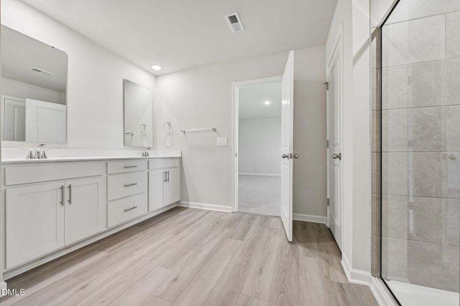 47-web-or-mls-Raleigh - Oak Manor - 113