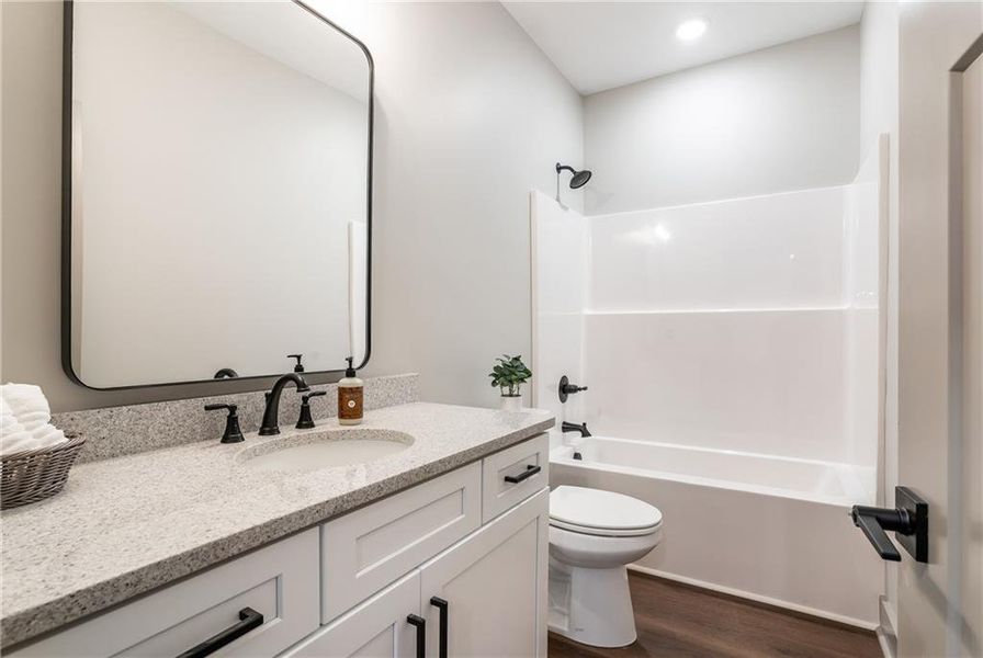 Furnished interior view inside a new home in , Jasper (Image 8).