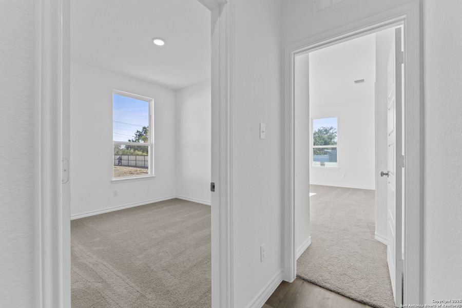 Spacious, unfurnished interior of a new home in Meadows at Clear Springs, New Braunfels (Image 14).
