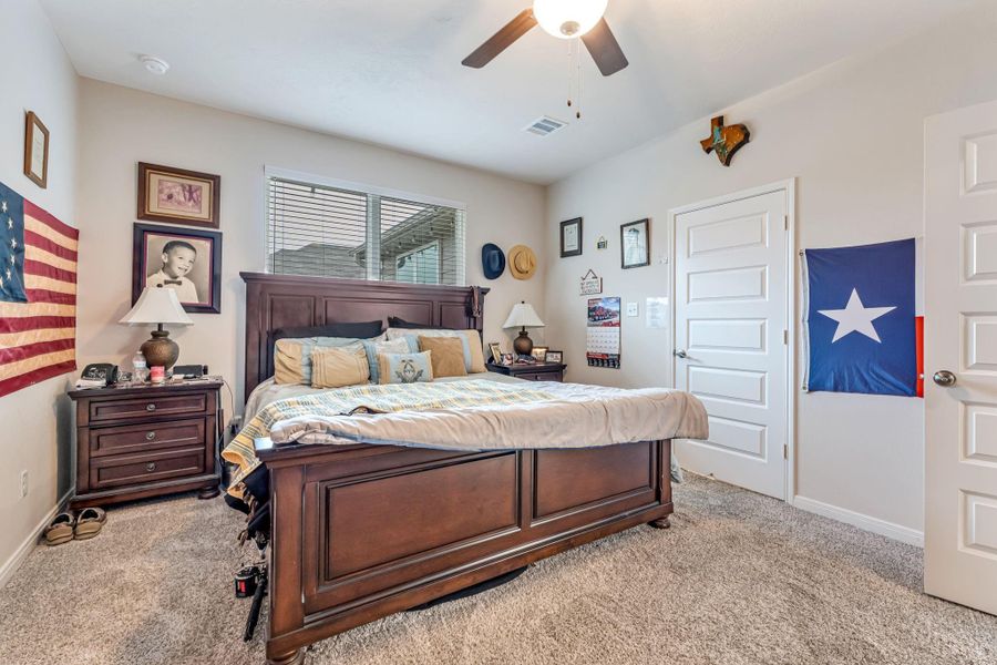 Master Bedroom, Window view options