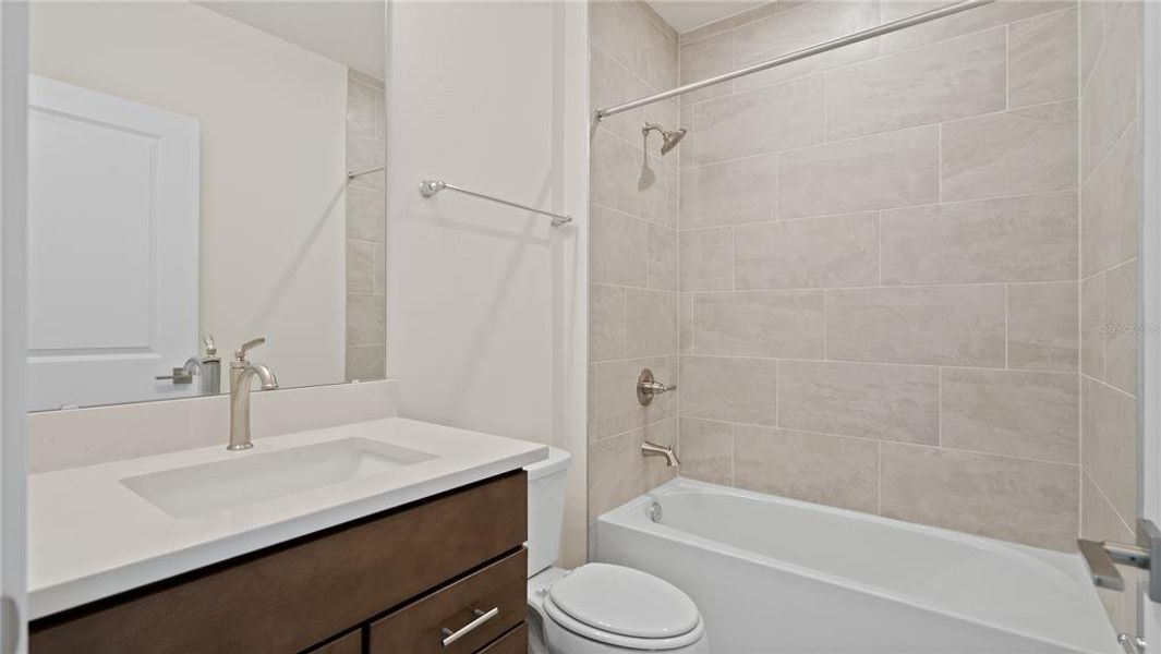 Furnished interior view inside a new home in Hamilton Bluff, Lake Hamilton (Image 10). Furnished interior view inside a new home in Hamilton Bluff, Lake Hamilton (Image 10).