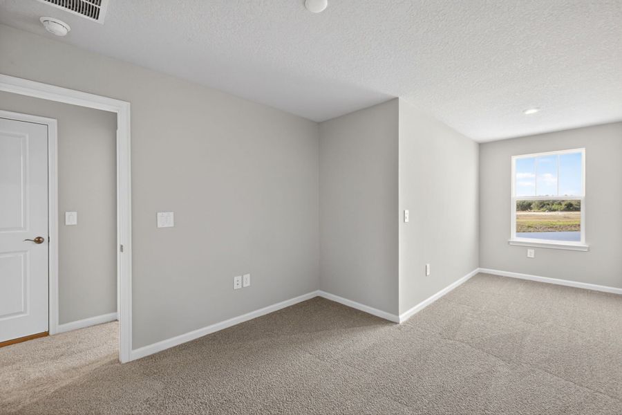 Spacious, unfurnished interior of a new home in Crosswind Ranch, Parrish (Image 13).