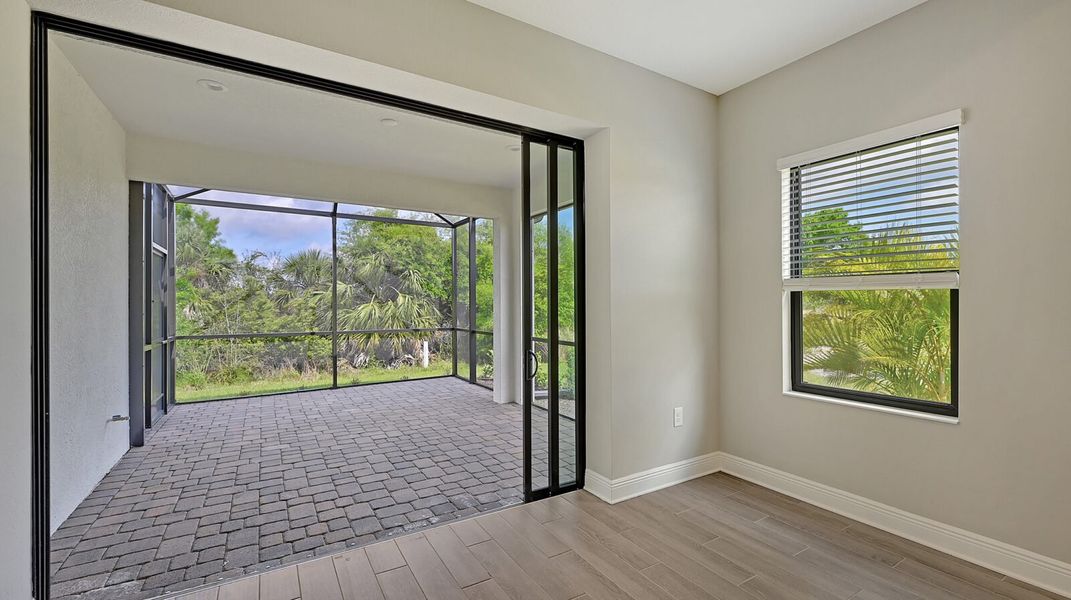 Spacious, unfurnished interior of a new home in Boca Royale Golf and Country Club at Wellen Park, Englewood (Image 17).