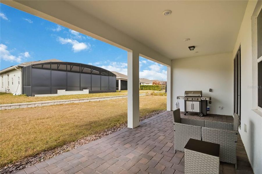 Exterior details and patio area of a home in , St. Cloud (Image 3).