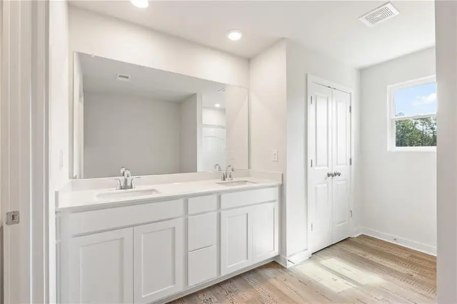 Furnished interior view inside a new home in , Lawrenceville (Image 4).