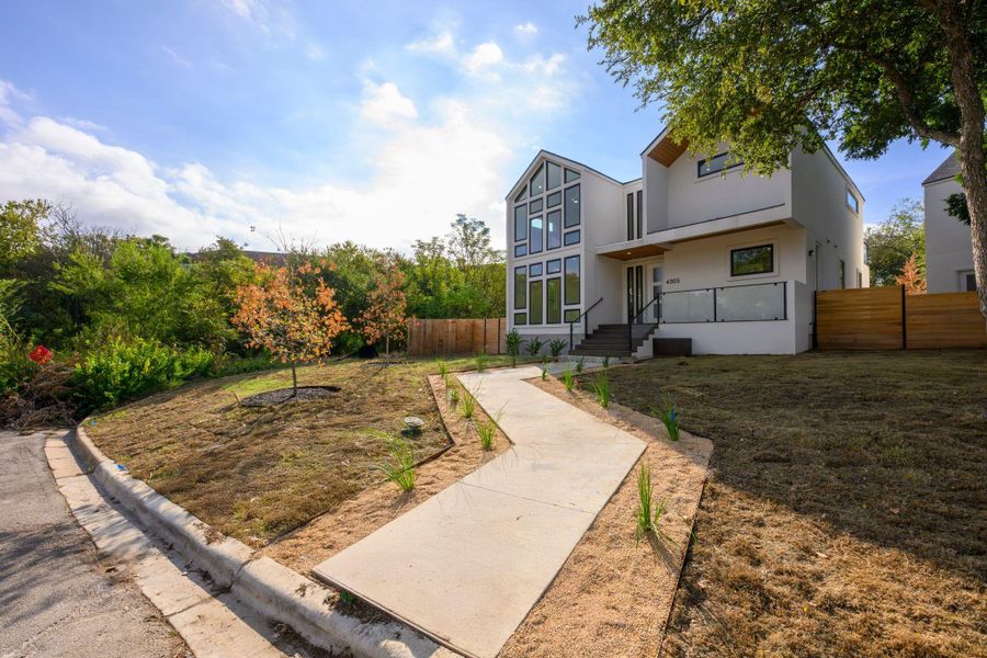 Exterior details and patio area of a home in , Austin (Image 27).