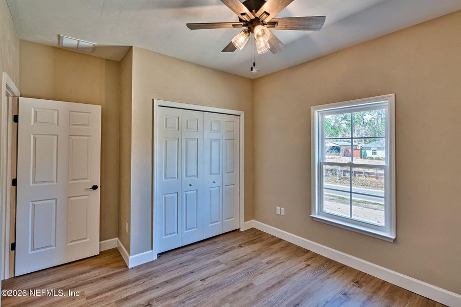Spacious, unfurnished interior of a new home in , Keystone Heights (Image 10).