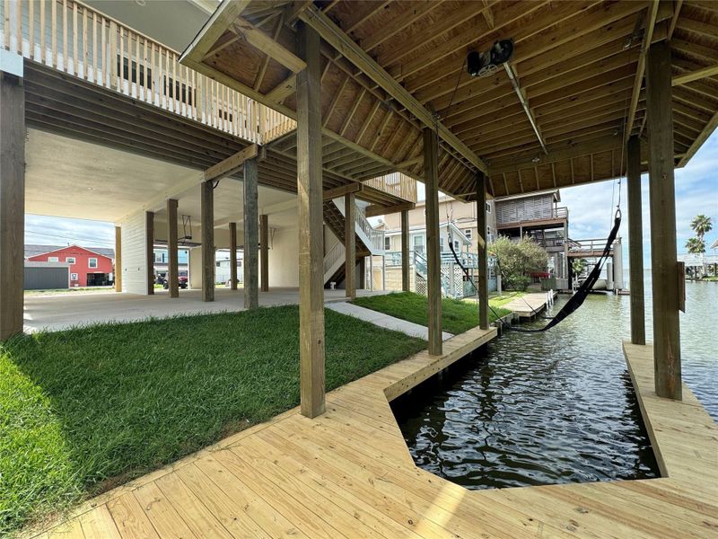 Community amenities in , Bayou Vista (Image 35).