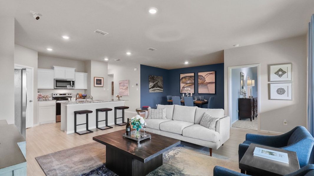 Furnished interior view inside a new home in Bella Vista, Granbury (Image 12).