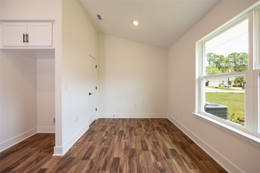 Spacious, unfurnished interior of a new home in Palm Coast, Palm Coast (Image 10).