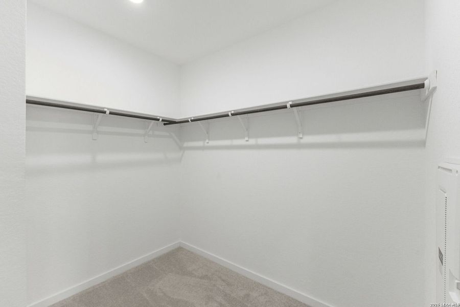 Spacious, unfurnished interior of a new home in Grace Valley, Marion (Image 41).