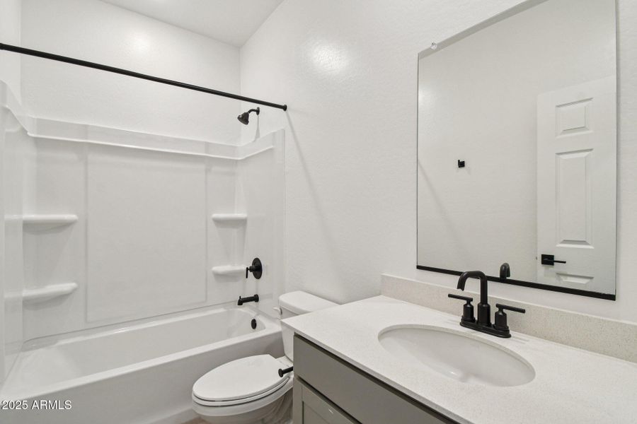 24-web-or-mls-W Bowker St-S2008-024