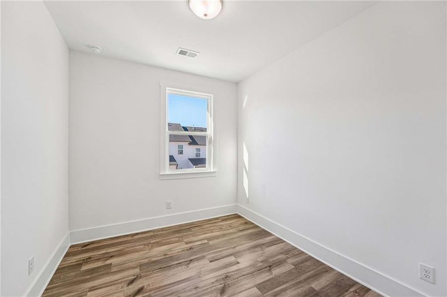 Spacious, unfurnished interior of a new home in Park Vue, Atlanta (Image 38). Spacious, unfurnished interior of a new home in Park Vue, Atlanta (Image 38).