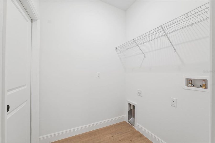 Spacious, unfurnished interior of a new home in , Ocala (Image 31).