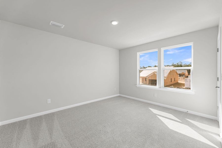 Spacious, unfurnished interior of a new home in , Ravenel (Image 30).