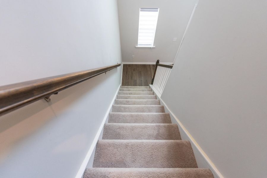 Spacious, unfurnished interior of a new home in , Summerville (Image 23).