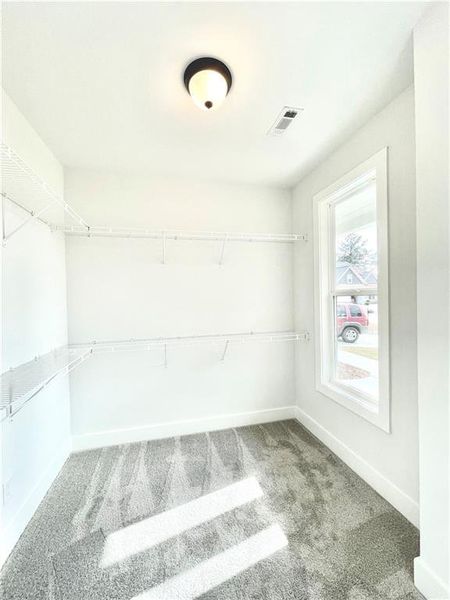 Spacious, unfurnished interior of a new home in , Waleska (Image 21).