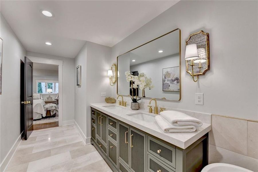 Furnished interior view inside a new home in , Atlanta (Image 28).