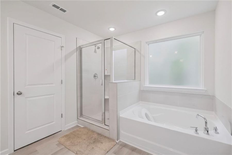 Furnished interior view inside a new home in Creekside at Oxford Park, Fairburn (Image 17).