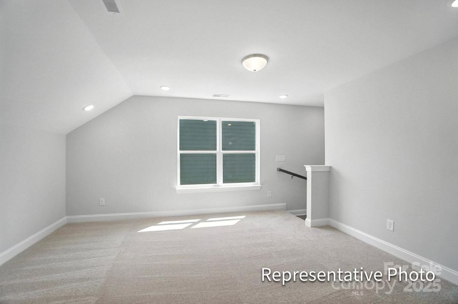 Spacious, unfurnished interior of a new home in Heritage - 55+ Community, Wesley Chapel (Image 27).