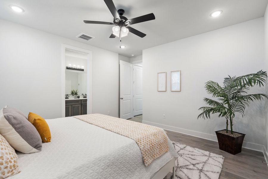 Furnished interior view inside a new home in Foxfield, Austin (Image 12). Furnished interior view inside a new home in Foxfield, Austin (Image 12).