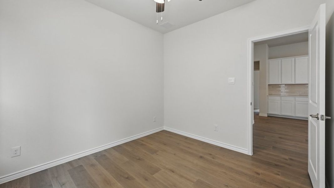 Spacious, unfurnished interior of a new home in Lakewood Trails, Forney (Image 25).