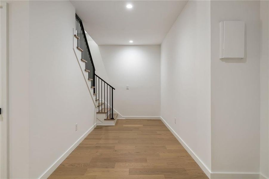 Spacious, unfurnished interior of a new home in , Atlanta (Image 22).