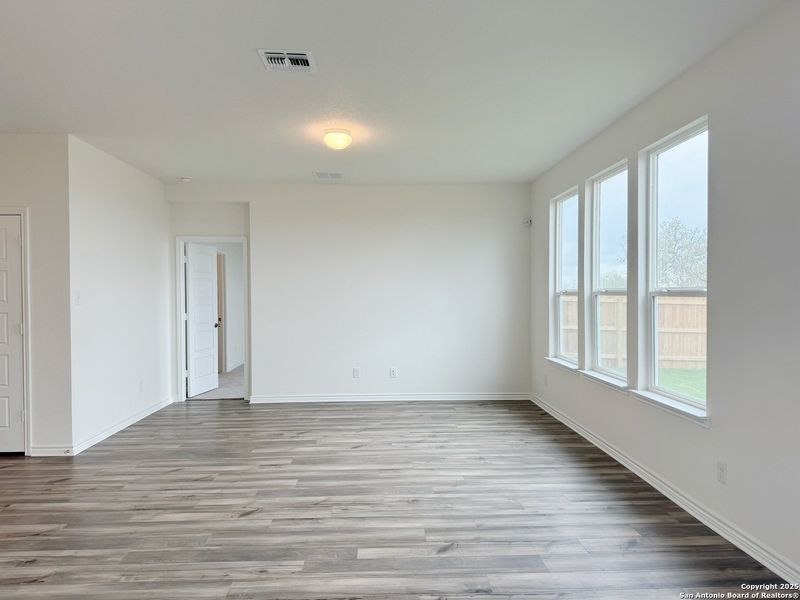 Spacious, unfurnished interior of a new home in Hidden Bluffs at TRP, San Antonio (Image 14). Spacious, unfurnished interior of a new home in Hidden Bluffs at TRP, San Antonio (Image 14).