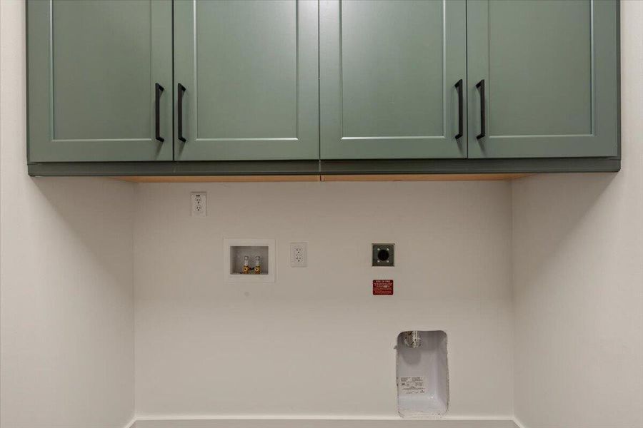 Close-up of interior finishes inside a home in , Awendaw (Image 19). Close-up of interior finishes inside a home in , Awendaw (Image 19).