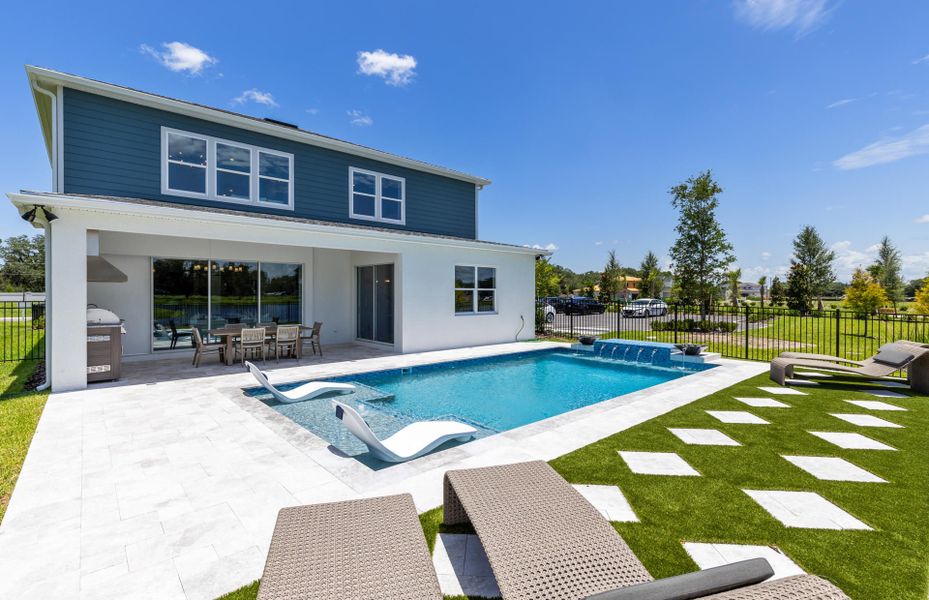 Representative exterior details of a home built from the Scarlett by Pulte Homes in Avera, Orlando (Image 3).